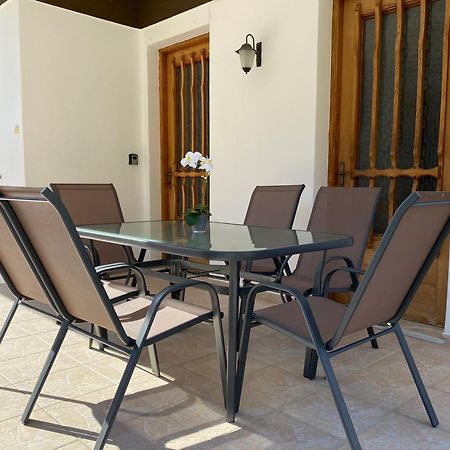 Demie And George Ηouse Villa Loutraki  Exterior foto