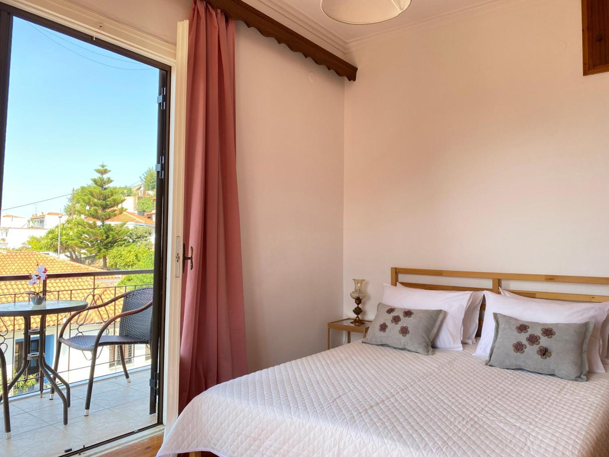 Demie And George Ηouse Villa Loutraki  Exterior foto