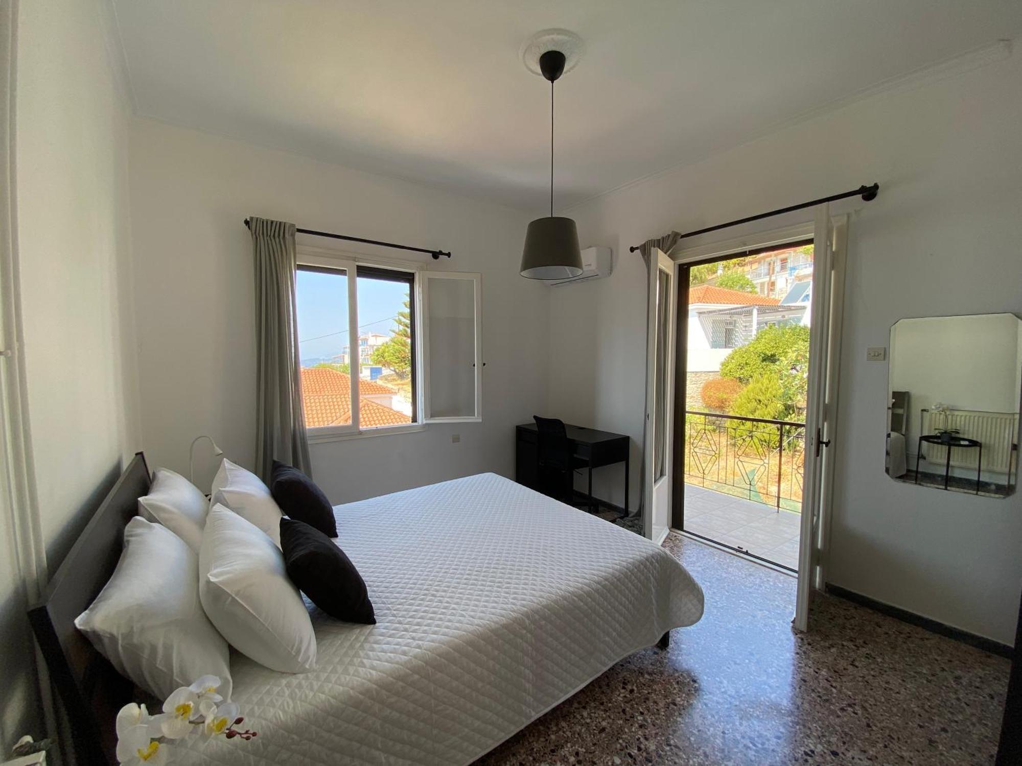Demie And George Ηouse Villa Loutraki  Exterior foto